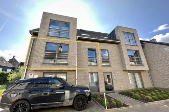 Appartementsgebouw Van de Vijverstraat 3 Erembodegem met het appartement aangeduid