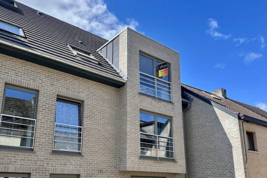 Appartementsgebouw Van de Vijverstraat 3 te Erembodegem, appartement op de tweede verdieping